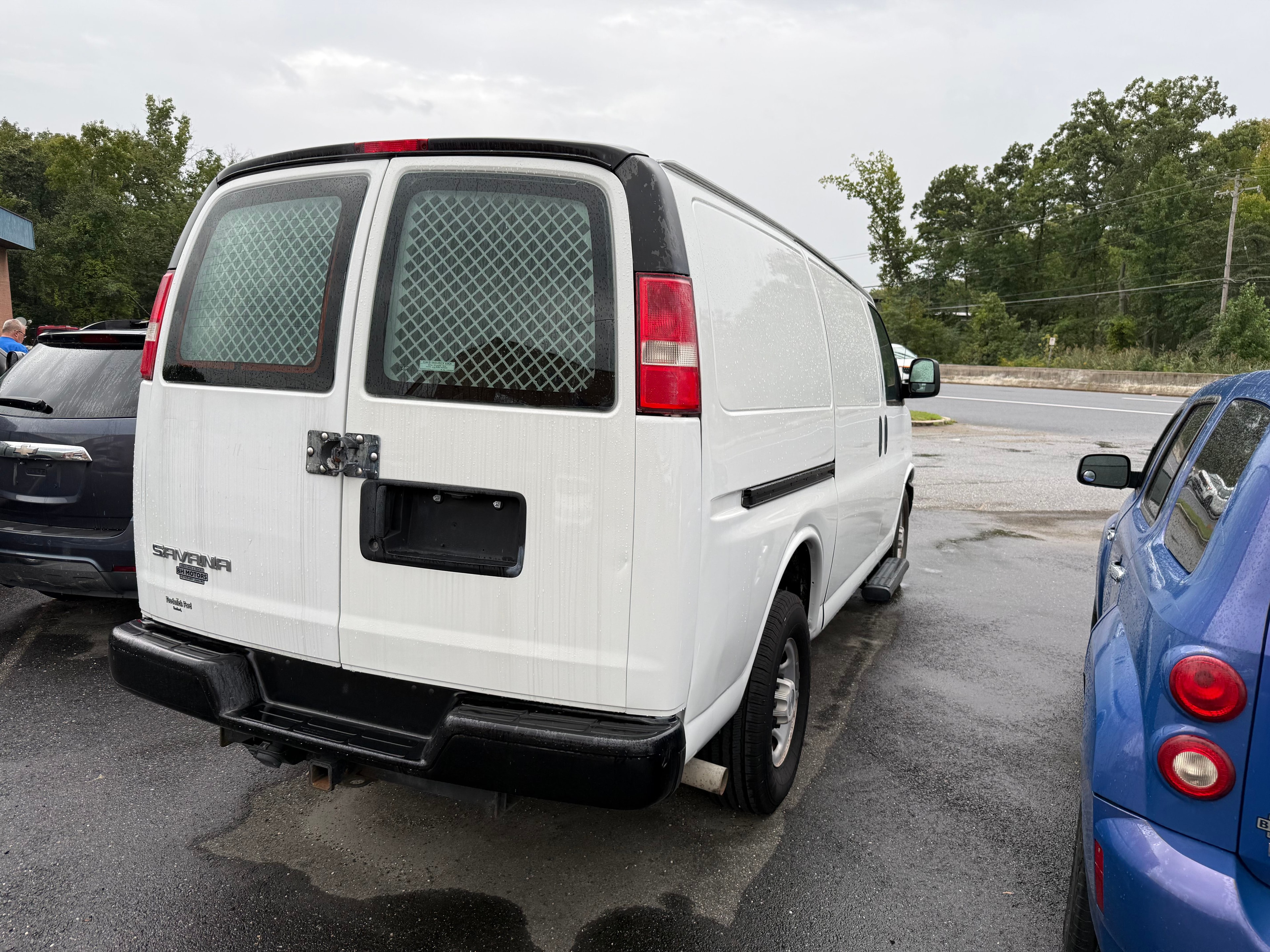 2015 GMC Savana 2500 — photo 4