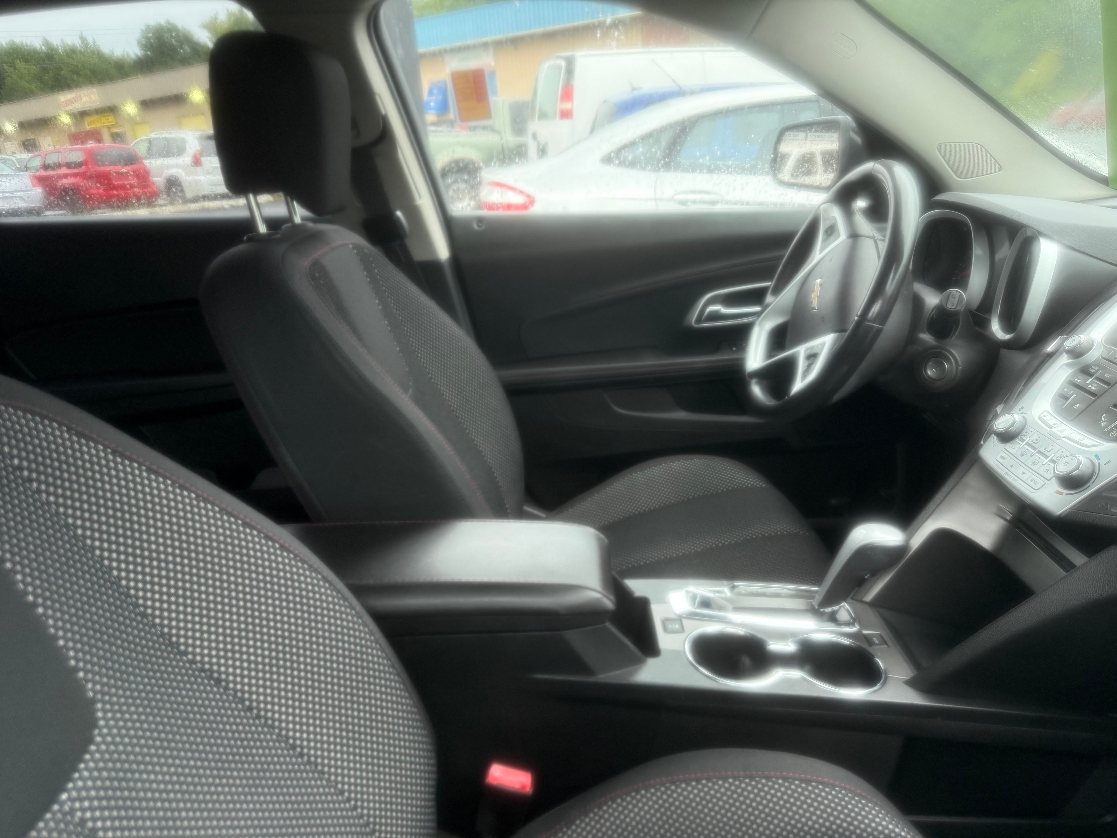 2018 Chevrolet Equinox LT — photo 3